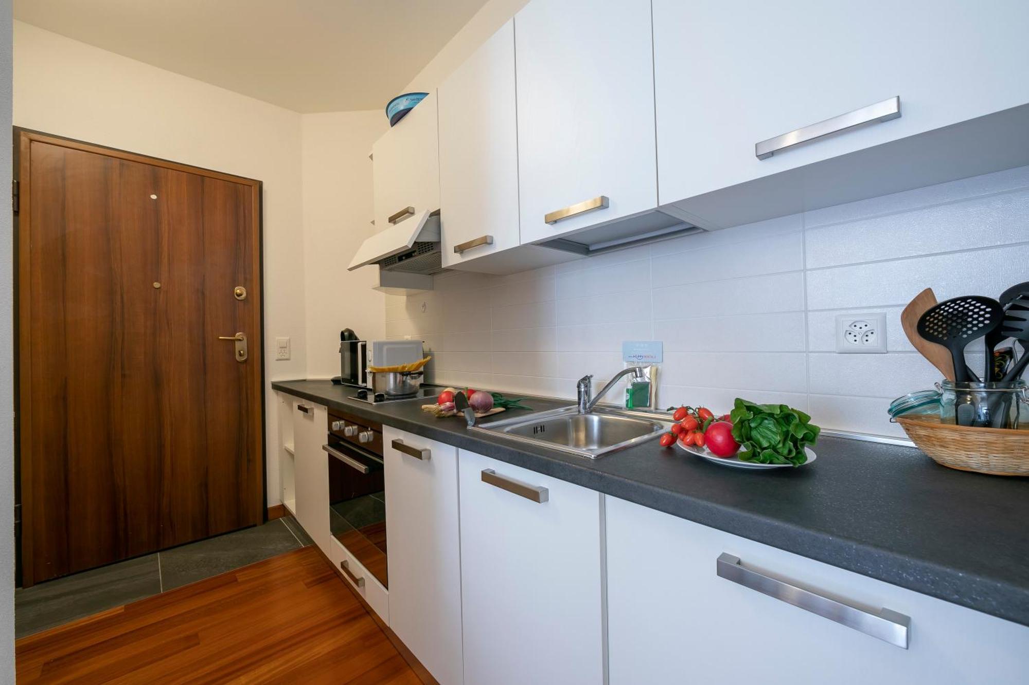 Moonlight - 150M From The Lake - Happy Rentals Lugano Eksteriør bilde
